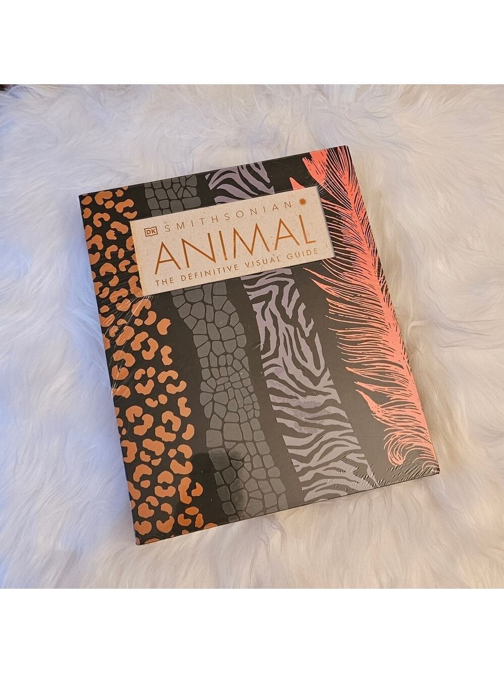 DK Smithsonian Animal The Definitive Visual Guide, Brand New Sealed, with Case